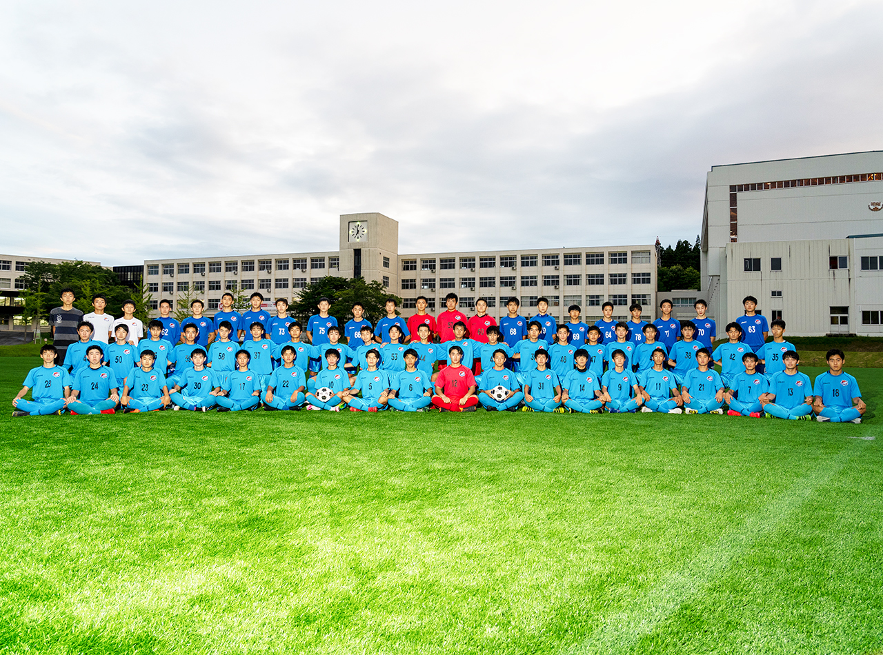 秋田のサッカーをリードするために 困難な1年を全員で戦い抜く             明桜高校