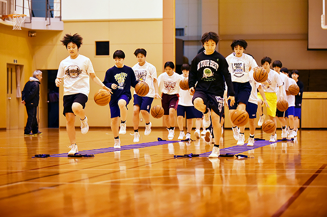 青森県高校女子バスケットボール選手名鑑